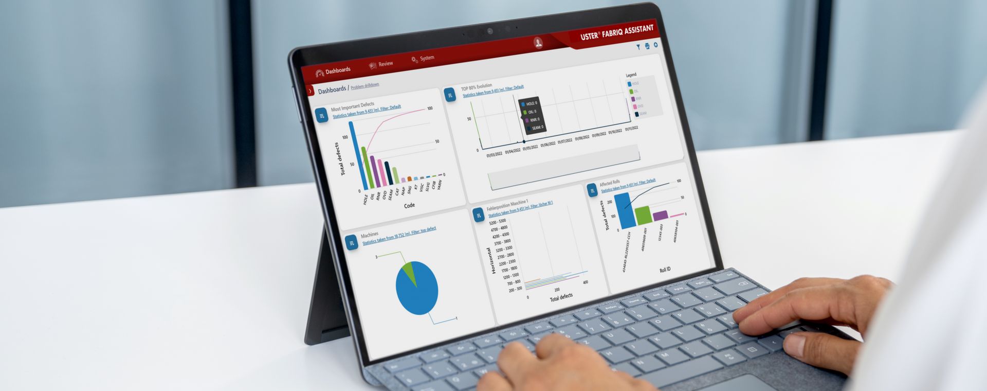 Uster Fabriq Assistant 充当虚拟助手，协助任何数据利益相关者进行日常工作，使他们能够提高效率和生产率。